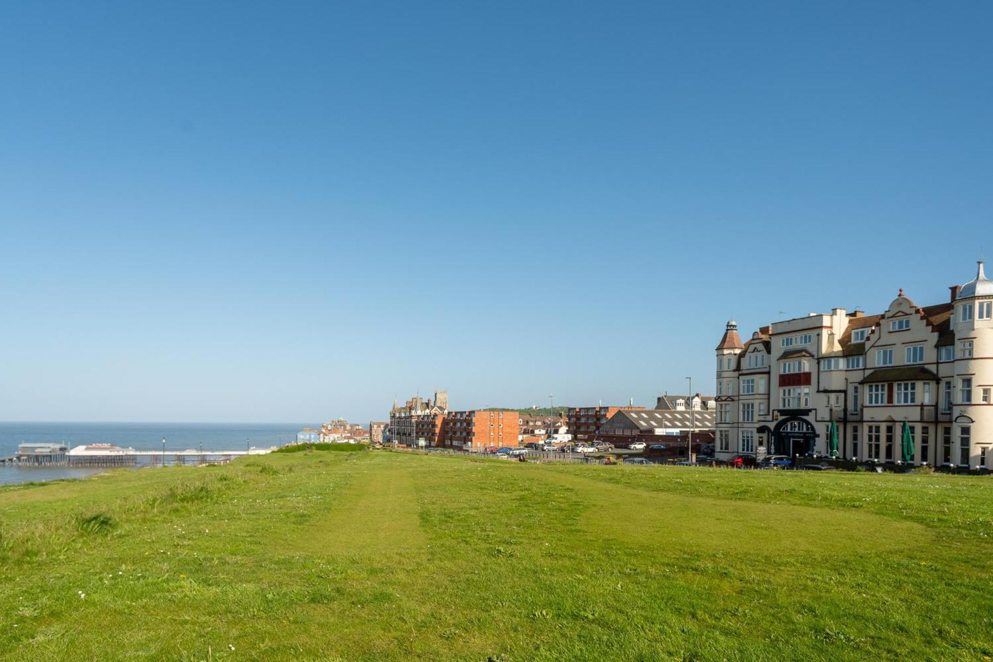 Cliftonville Hotel Cromer Eksteriør bilde